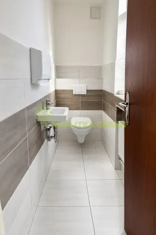 Pronájem komerční nemovitosti, Zlín, Ševcovská, 110 m2