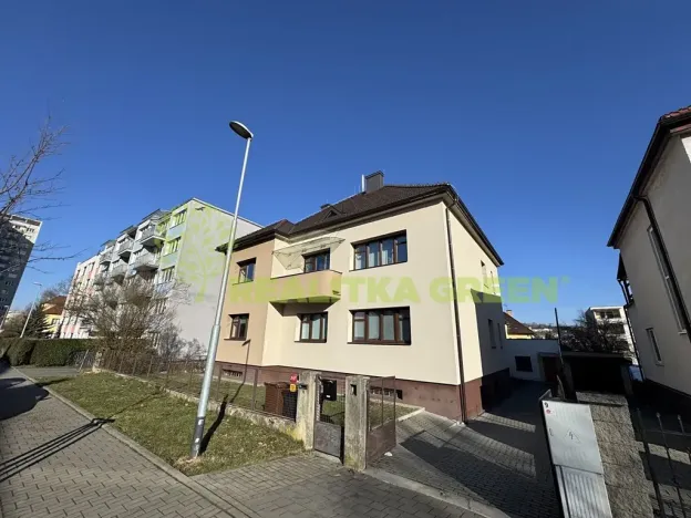 Pronájem komerční nemovitosti, Zlín, Ševcovská, 110 m2