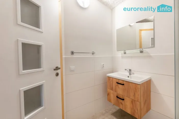 Prodej rodinného domu, Zákupy, U Stadionu, 272 m2