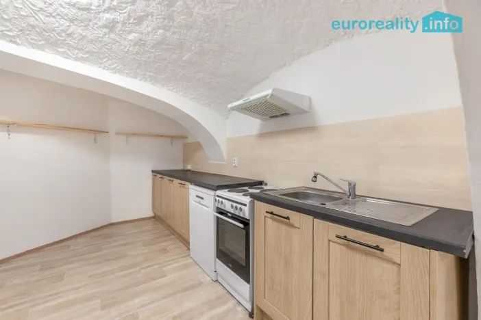 Prodej rodinného domu, Zákupy, U Stadionu, 272 m2