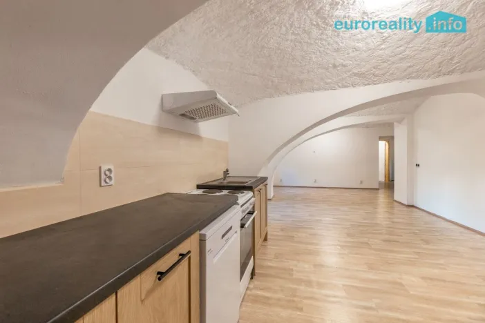 Prodej rodinného domu, Zákupy, U Stadionu, 272 m2