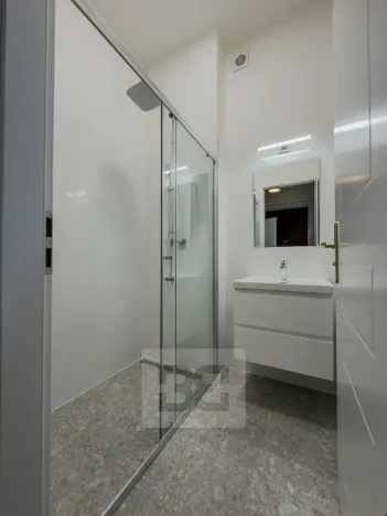 Pronájem bytu 3+kk, Praha - Holešovice, Veletržní, 80 m2