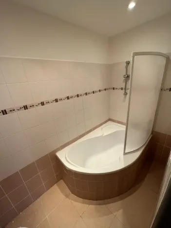 Pronájem bytu 3+1, Hradec Králové - Pražské Předměstí, Dykova, 65 m2