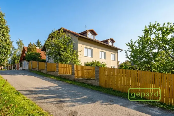 Prodej rodinného domu, Řitka, U vodojemu, 350 m2