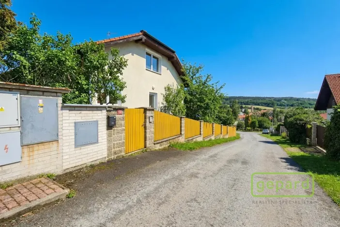 Prodej rodinného domu, Řitka, U vodojemu, 350 m2