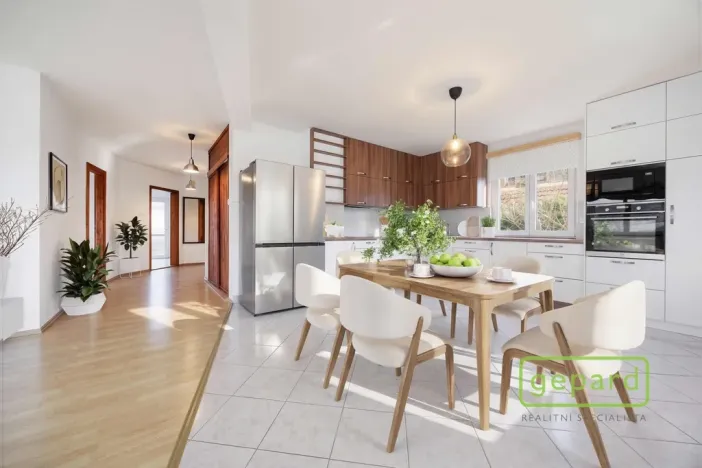 Prodej rodinného domu, Řitka, U vodojemu, 350 m2