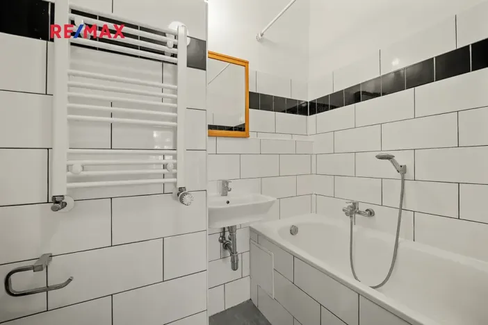 Prodej bytu 2+kk, Praha - Vršovice, Vršovické náměstí, 38 m2