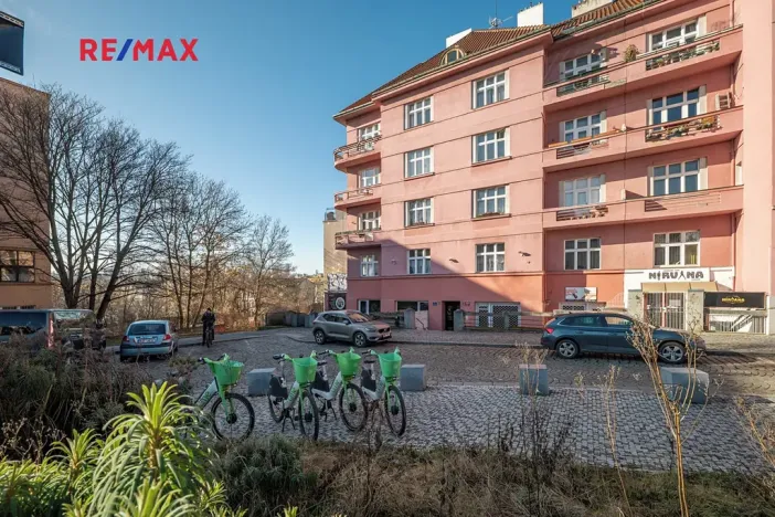 Prodej bytu 2+kk, Praha - Vršovice, Vršovické náměstí, 38 m2