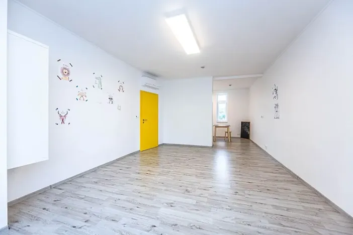 Pronájem vily, Praha - Štěrboholy, Ústřední, 280 m2