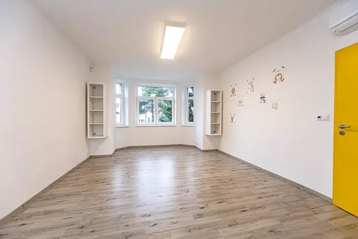 Pronájem komerční nemovitosti, Praha - Štěrboholy, Ústřední, 280 m2