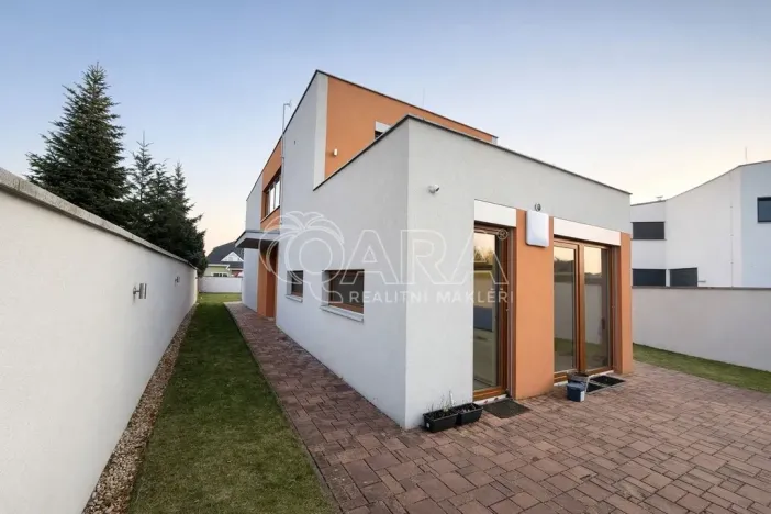 Pronájem rodinného domu, Troubsko, Sadová, 277 m2