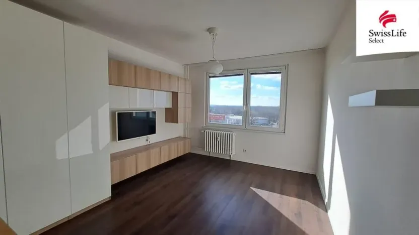 Prodej bytu 2+kk, Pardubice, nábřeží Závodu míru, 42 m2