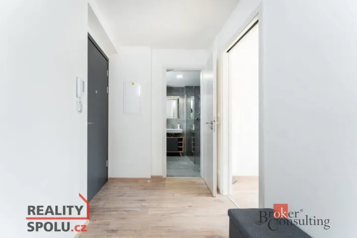 Pronájem bytu 1+kk, Hořovice, Pšeničná, 31 m2