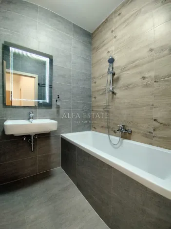 Prodej bytu 3+kk, Karlovy Vary, nábřeží Jana Palacha, 91 m2