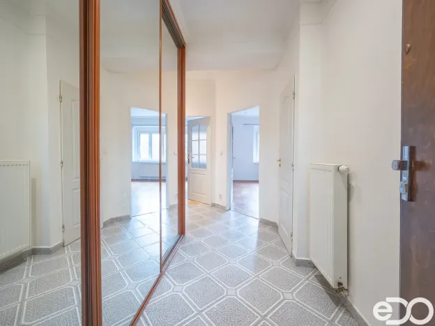 Prodej bytu 2+1, Praha, Na Jezerce, 66 m2
