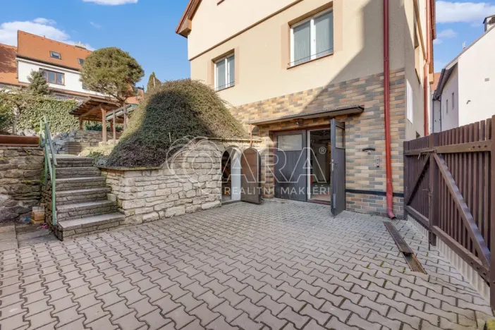 Prodej rodinného domu, Průhonice, Školní, 200 m2