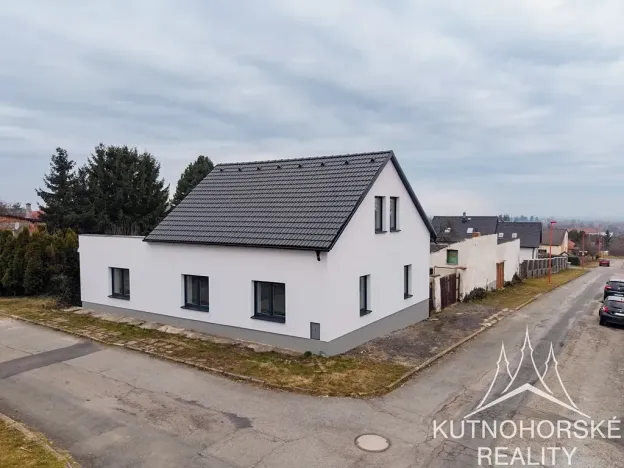 Prodej rodinného domu, Červené Pečky, Husova, 177 m2