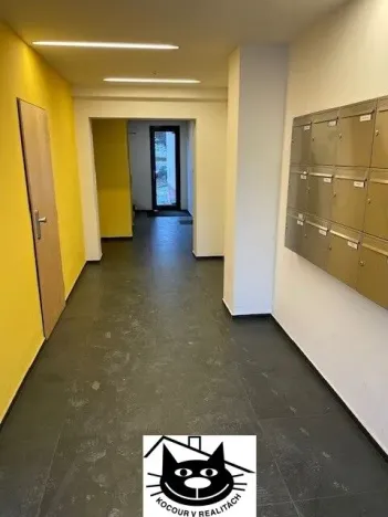 Pronájem bytu 2+1, Praha - Strašnice, Krupská, 57 m2