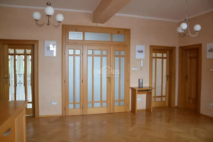 Pronájem bytu 4+1, Chomutov, Holečkova, 135 m2