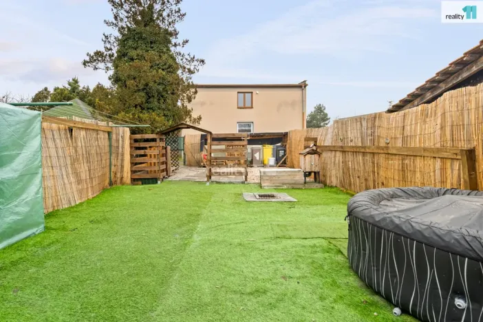 Prodej bytu 3+1, Veltruby, Bytovky, 88 m2