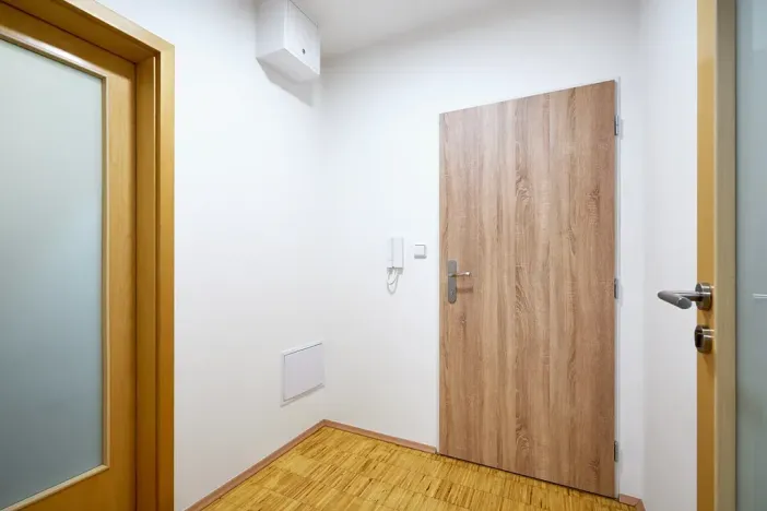 Pronájem bytu 2+kk, Praha - Žižkov, Husitská, 60 m2
