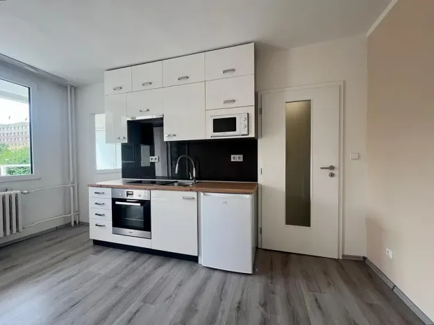 Pronájem bytu 1+kk, Kladno, Vodárenská, 32 m2