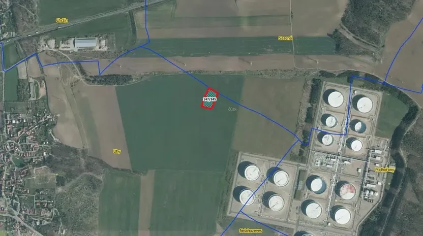 Prodej pole, Uhy, 5543 m2