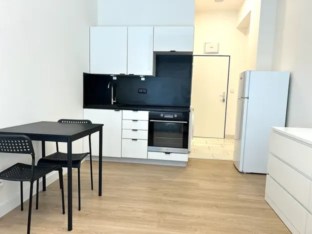 Pronájem bytu 1+kk, Praha - Vysočany, Poděbradská, 29 m2