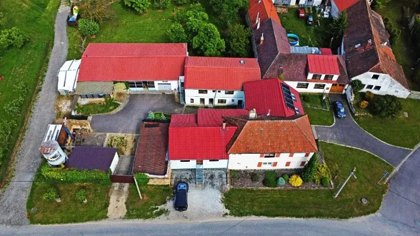 Prodej rodinného domu, Dešov, 1224 m2