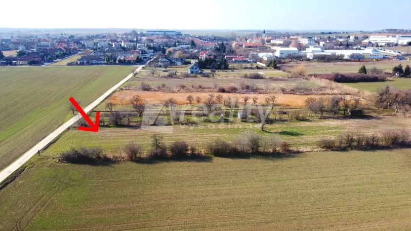 Prodej pozemku pro bydlení, Znojmo - Přímětice, 2719 m2