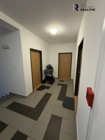 Pronájem bytu 2+kk, Zlín, Voženílkova, 49 m2