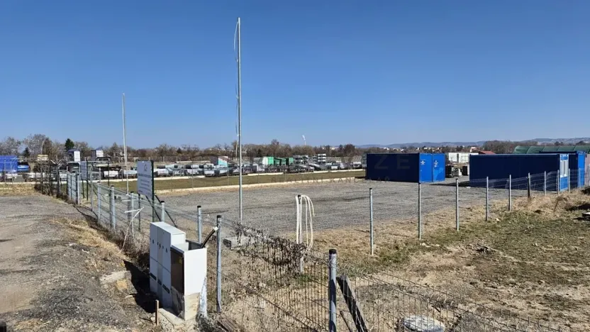 Prodej komerčního pozemku, Planá, 1983 m2