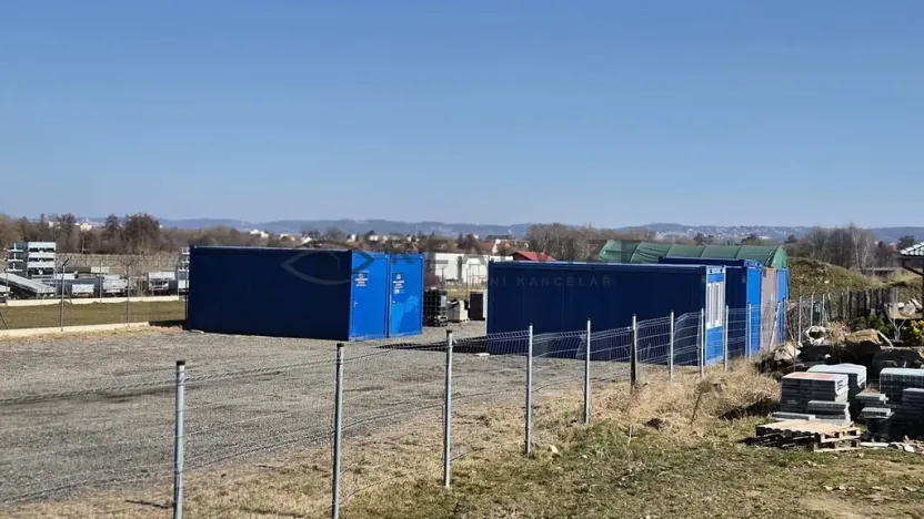 Prodej komerčního pozemku, Planá, 1983 m2