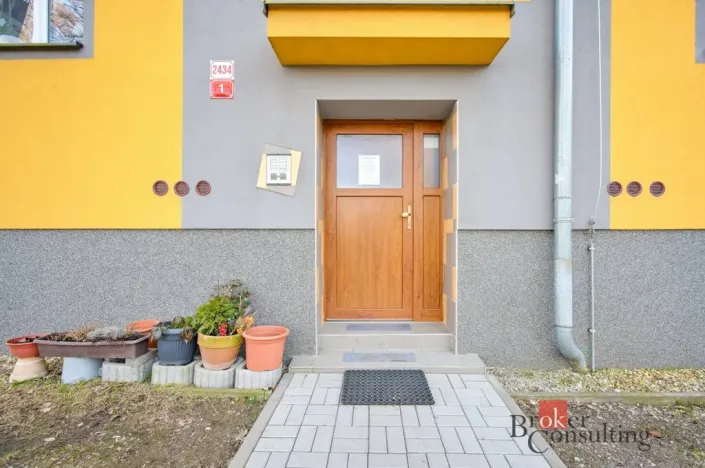 Prodej bytu 4+1, Aš, Skřivánčí, 75 m2