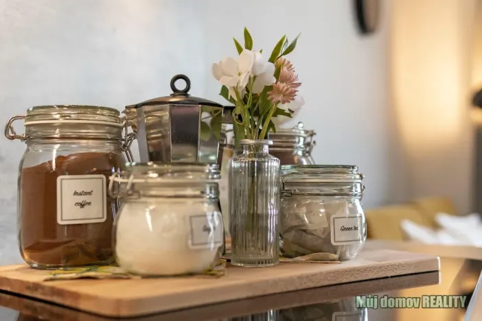 Pronájem bytu 2+kk, Praha - Hloubětín, Laponská, 49 m2