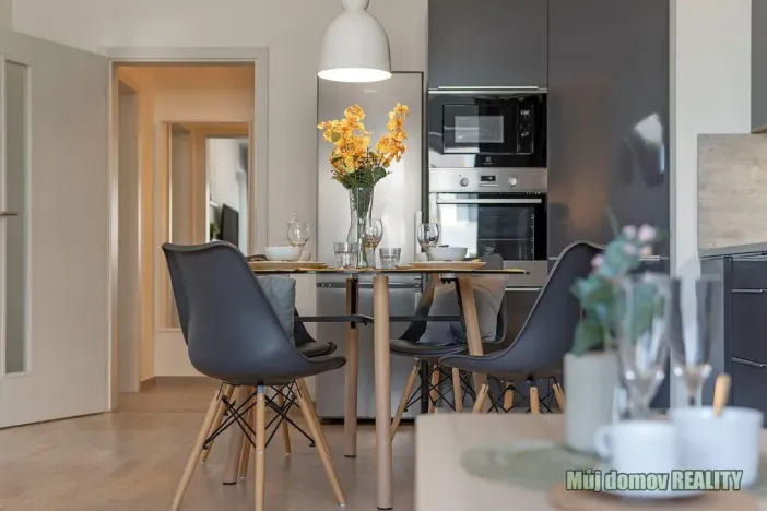 Pronájem bytu 2+kk, Praha - Hloubětín, Laponská, 49 m2