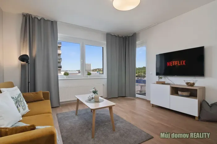 Pronájem bytu 2+kk, Praha - Hloubětín, Laponská, 49 m2