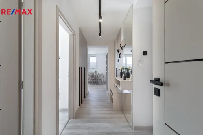 Prodej bytu 3+1, Meziboří, J. A. Komenského, 67 m2