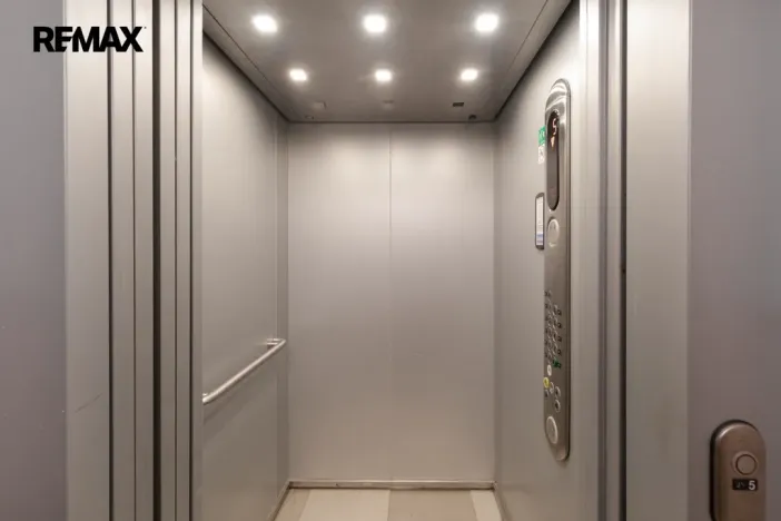 Prodej bytu 3+1, Meziboří, J. A. Komenského, 67 m2