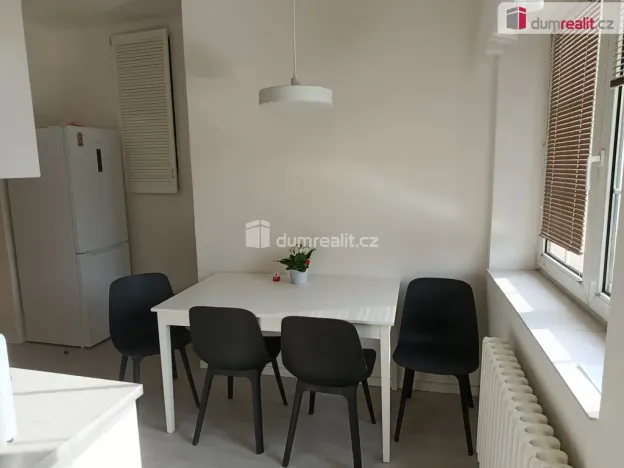Pronájem bytu 2+1, Praha - Liboc, Jenečská, 50 m2