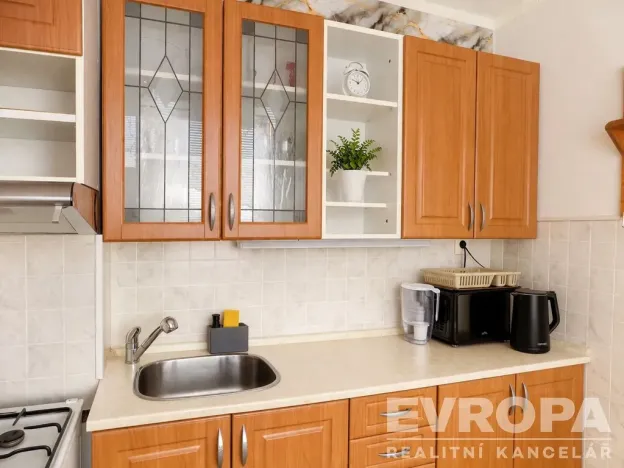 Prodej bytu 2+1, Pardubice - Zelené Předměstí, nábřeží Závodu míru, 53 m2