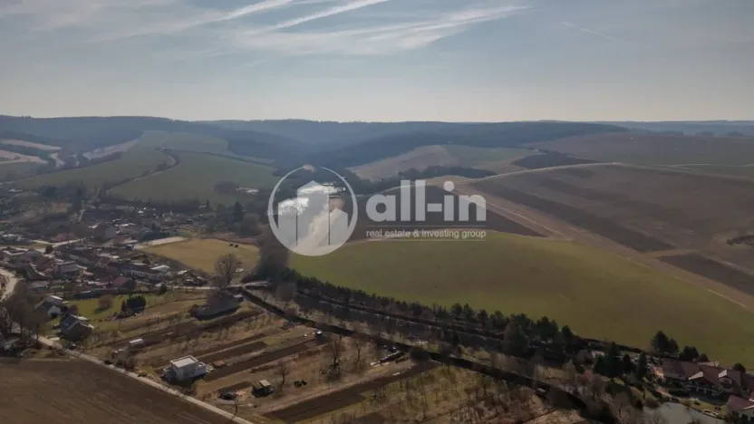 Prodej pozemku pro bydlení, Mouřínov, 1105 m2