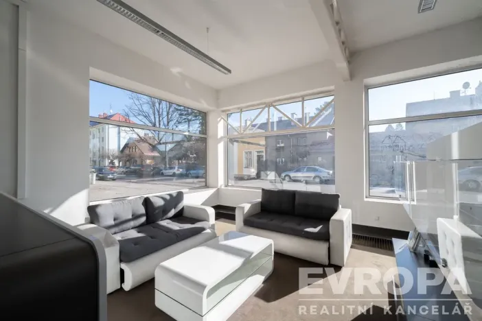 Prodej obchodního prostoru, Vrchlabí, Pražská, 265 m2