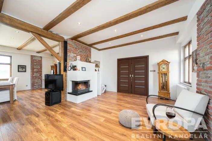 Prodej obchodního prostoru, Vrchlabí, Pražská, 265 m2