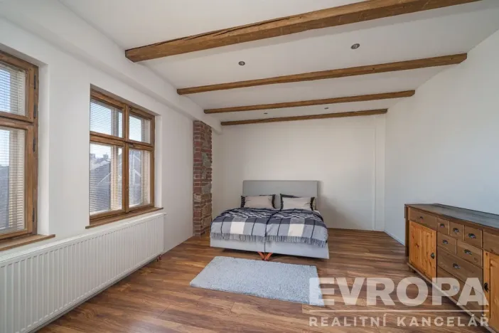 Prodej obchodního prostoru, Vrchlabí, Pražská, 265 m2