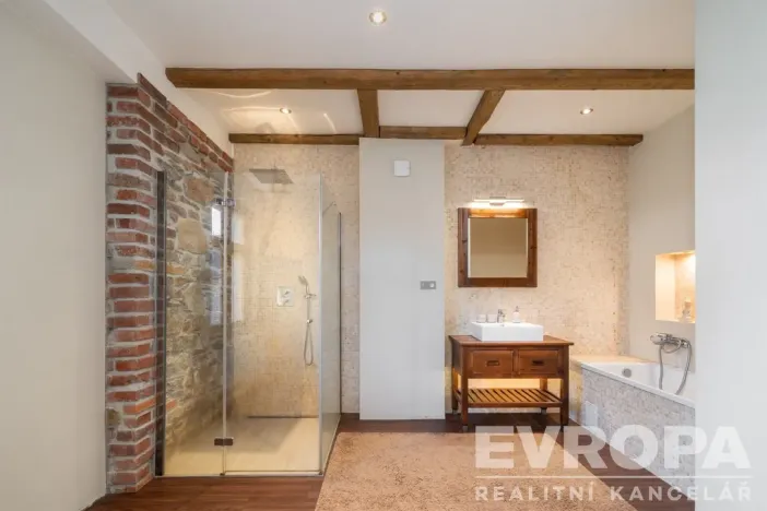 Prodej obchodního prostoru, Vrchlabí, Pražská, 265 m2