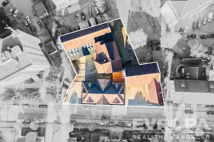 Prodej obchodního prostoru, Vrchlabí, Pražská, 265 m2