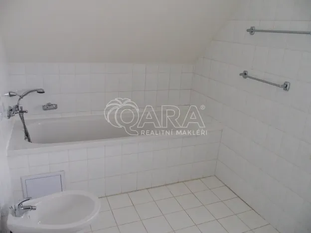 Pronájem rodinného domu, Hluboká nad Vltavou, Janáčkova, 200 m2