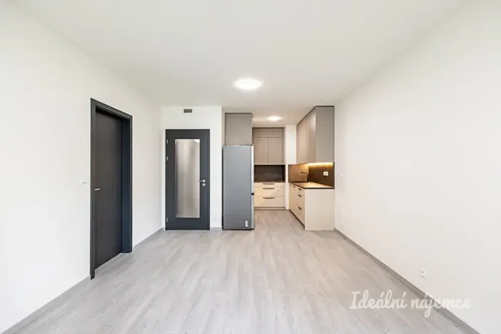 Pronájem bytu 2+kk, Praha - Hloubětín, Poděbradská, 55 m2