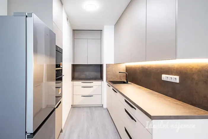 Pronájem bytu 2+kk, Praha - Hloubětín, Poděbradská, 55 m2